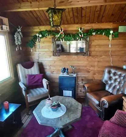 Bed & Breakfast The Country Yard *